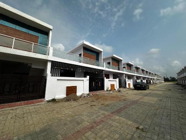 2 BHK Villa in Mohammadpur Chauki for resale Faizabad Road. The reference number is 12838163