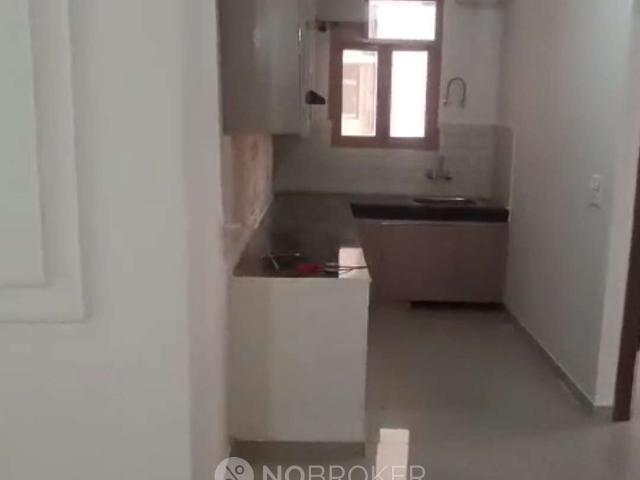 2 BHK Villa In Pareena Om Apartment, Sector 112 for Rent In