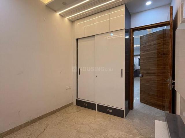 2 BHK Villa in Paschim Vihar for resale New Delhi. The reference number is 17073146