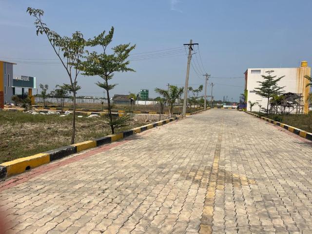 2 BHK Villa in Red Hills for resale Chennai. The reference number is 20058377