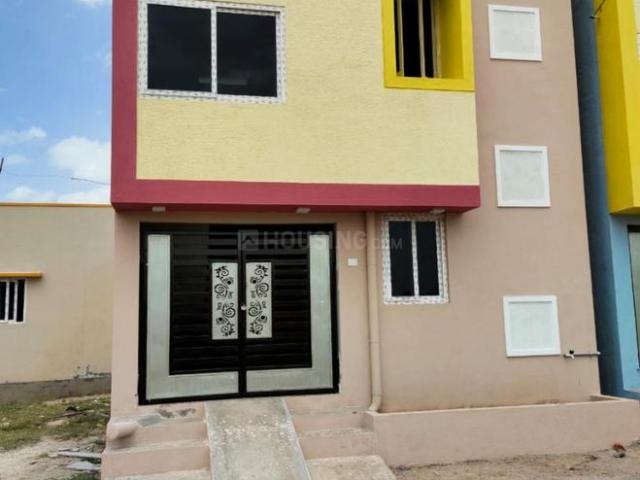 2 BHK Villa in Red Hills for resale Chennai. The reference number is 8049762