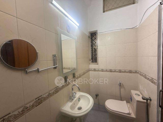 2 BHK Villa In Safdarjung Enclave Rwa, Arjun Nagar for Rent In Safdarjung Enclave