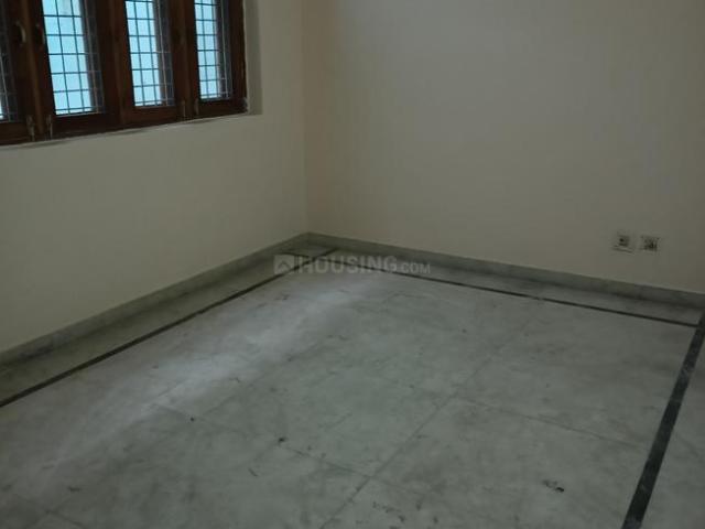 2 BHK Villa in Sector 19 for rent Noida. The reference number is 18074062