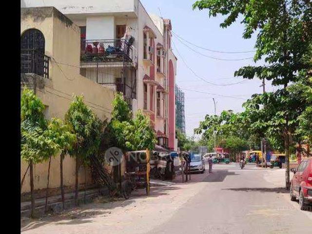 2 BHK Villa In Sector 22 for Rent In Noida Stadium