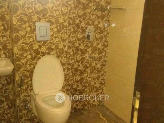 2 BHK Villa In Standalone Building for Rent In Sector 24