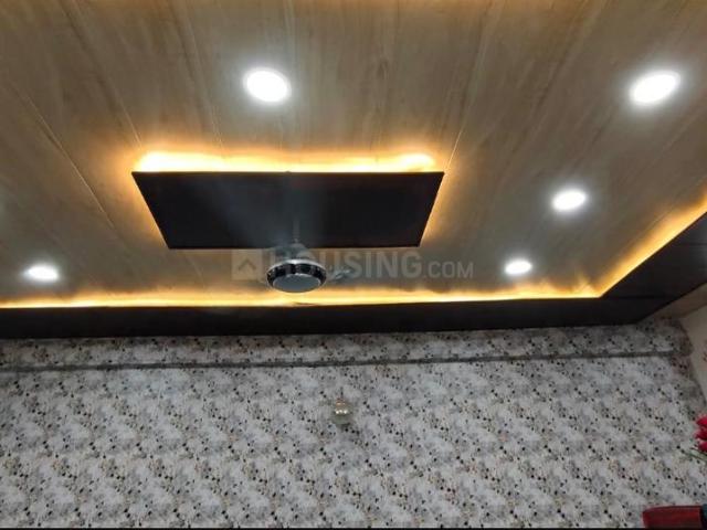 2 BHK Apartment in Cooperganj for rent Kanpur. The reference number is 18271509