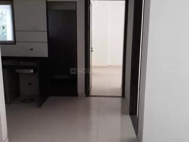 2 BHK Apartment in Chala for rent Vapi. The reference number is 5154673