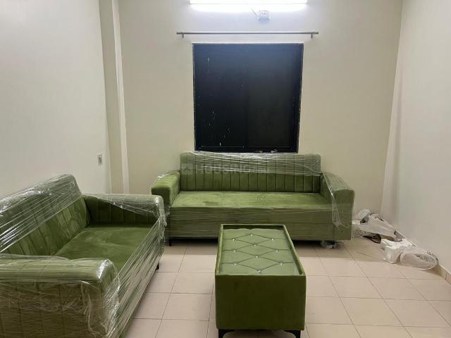 2 BHK Apartment in Chanakyapuri for rent Ahmedabad. The reference number is 20896170