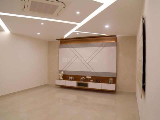 2 BHK Apartment in Chandanagar for resale Hyderabad. The reference number is 16941318