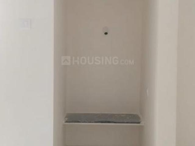 2 BHK Apartment in Chandanagar for resale Hyderabad. The reference number is 20406391