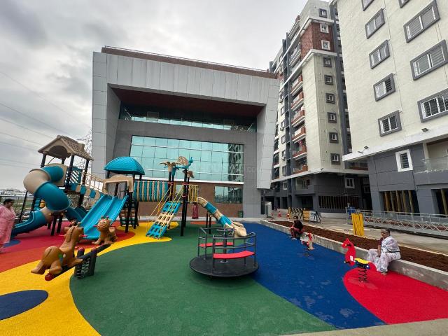 2 BHK Apartment in Chandanagar for resale Hyderabad. The reference number is 20731849
