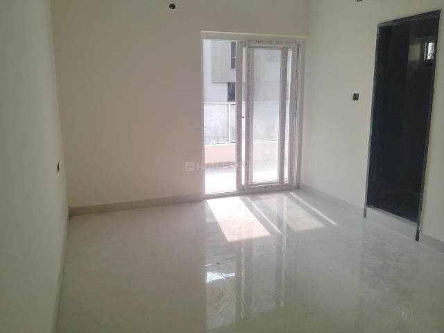 2 BHK Apartment in Chandanagar for resale Hyderabad. The reference number is 20298130
