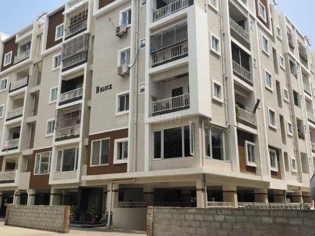 2 BHK Apartment in Chandanagar for resale North Hyderabad. The reference number is 17766005