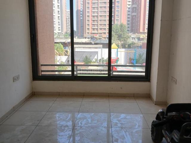 2 BHK Apartment in Chandkheda for rent Ahmedabad. The reference number is 19490450