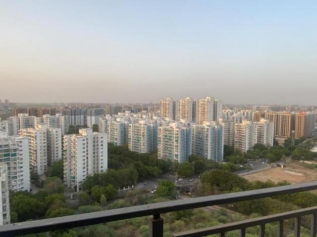 2 BHK Apartment in Chandkheda for rent Ahmedabad. The reference number is 20794555