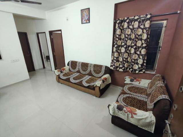 2 BHK Apartment in Chandkheda for rent Ahmedabad. The reference number is 20140126