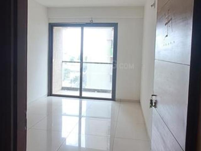 2 BHK Apartment in Chandkheda for resale Ahmedabad. The reference number is 20007517