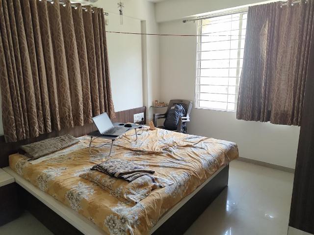 2 BHK Apartment in Chandkheda for resale Ahmedabad. The reference number is 20212229