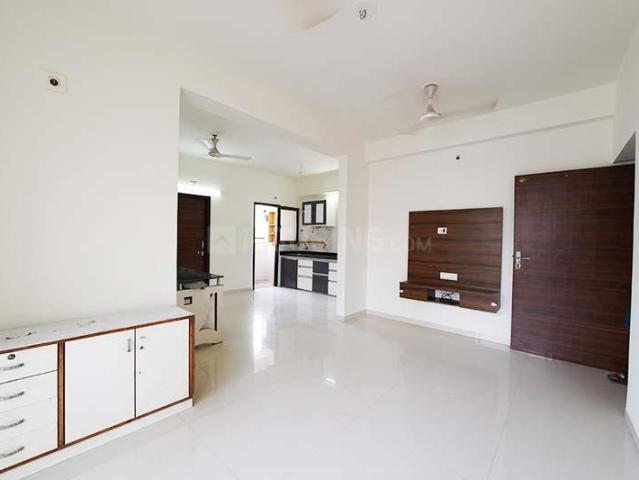 2 BHK Apartment in Chandkheda for resale Ahmedabad. The reference number is 20409887