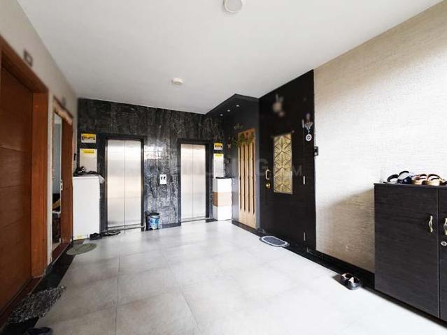 2 BHK Apartment in Chandkheda for resale Ahmedabad. The reference number is 20747272