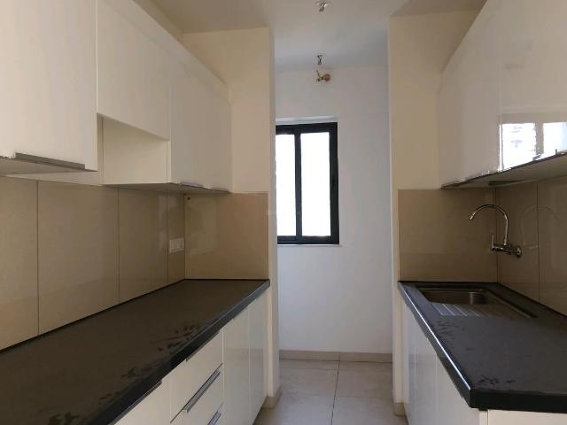 2 BHK Apartment in Chembur for rent Mumbai. The reference number is 18179221