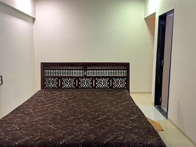 2 BHK Apartment in Chembur for rent Mumbai. The reference number is 19964460