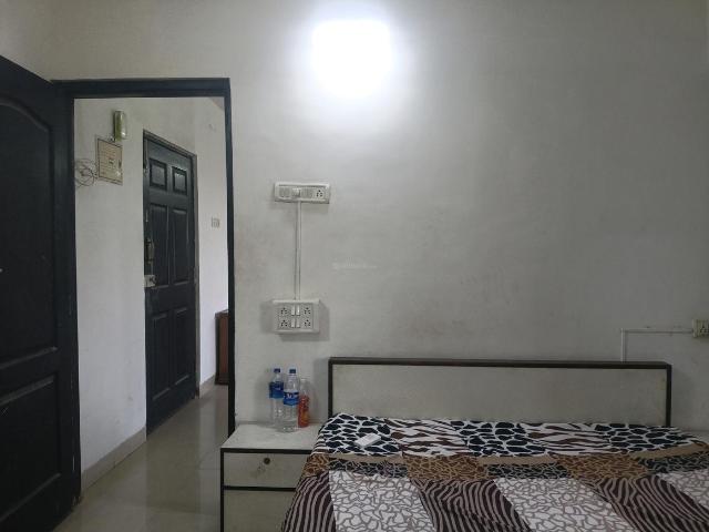 2 BHK Apartment in Chembur for rent Mumbai. The reference number is 19107031