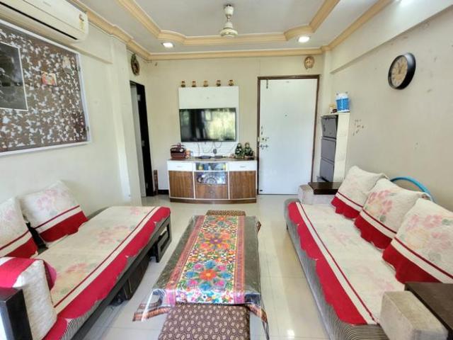 2 BHK Apartment in Chembur for rent Mumbai. The reference number is 19277812
