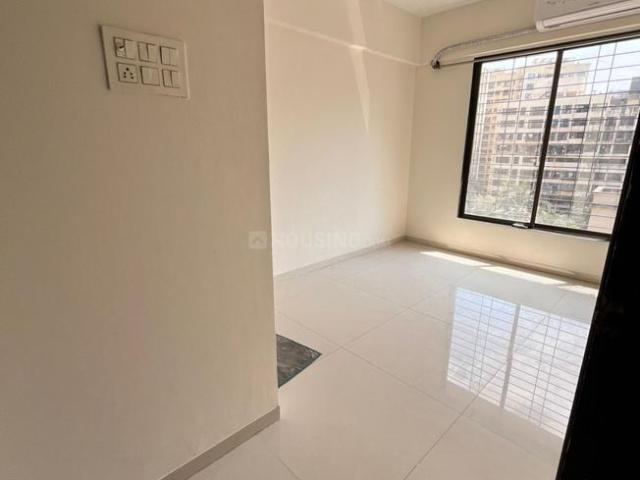 2 BHK Apartment in Chembur for rent Mumbai. The reference number is 20003804