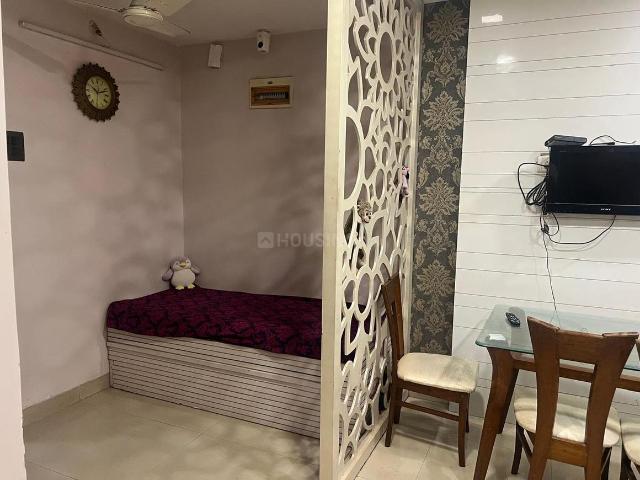 2 BHK Apartment in Chembur for rent Mumbai. The reference number is 20041400