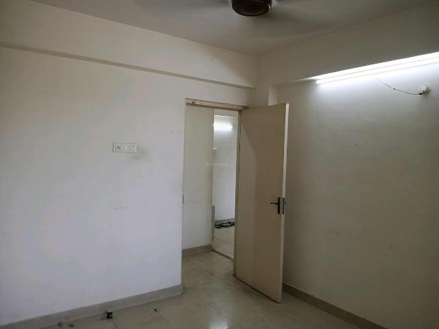 2 BHK Apartment in Chembur for rent Mumbai. The reference number is 20236984