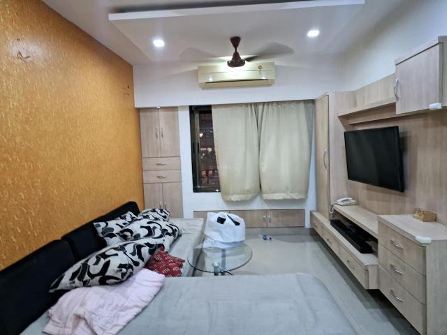 2 BHK Apartment in Chembur for resale Mumbai Harbour. The reference number is 13014998