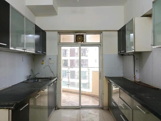 2 BHK Apartment in Chembur for resale Mumbai. The reference number is 18150775