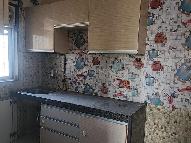 2 BHK Apartment in Chembur for resale Mumbai. The reference number is 19032192