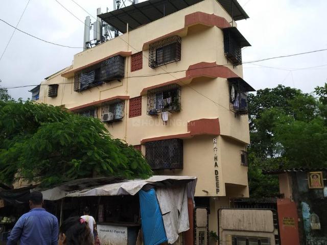 2 BHK Apartment in Chembur for resale Mumbai. The reference number is 20066447