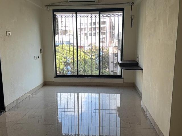 2 BHK Apartment in Chembur for resale Mumbai. The reference number is 20139069