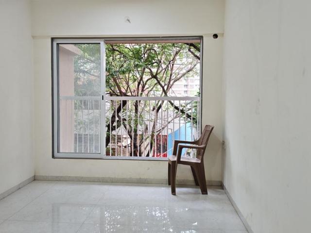 2 BHK Apartment in Chembur for resale Mumbai. The reference number is 20795367