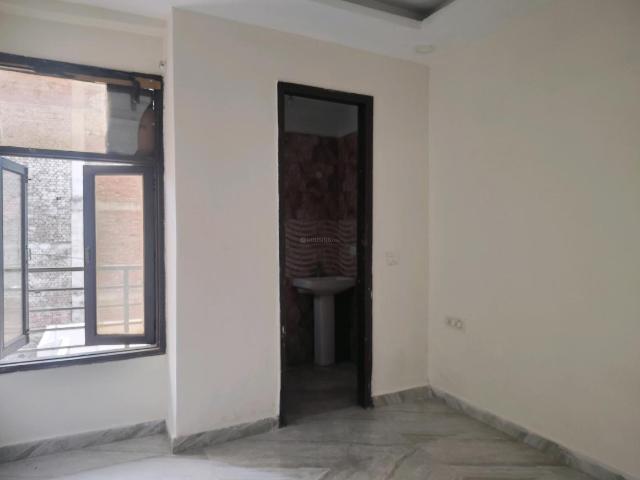 2 BHK Apartment in Chhattarpur for resale New Delhi. The reference number is 20475586