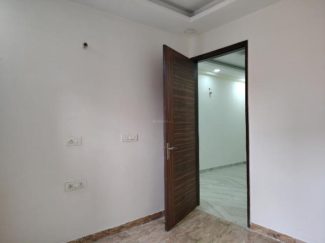 2 BHK Apartment in Chhattarpur for resale New Delhi. The reference number is 20587876