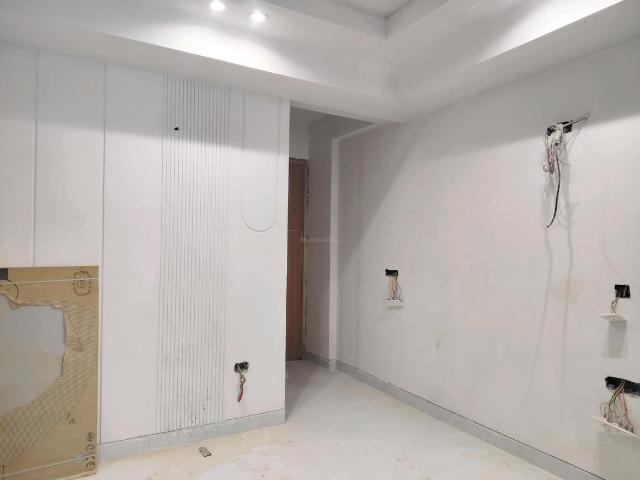 2 BHK Apartment in Maidan Garhi for resale New Delhi. The reference number is 20810810