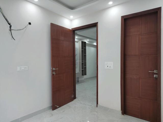 2 BHK Apartment in Chhattarpur for resale New Delhi. The reference number is 20810878