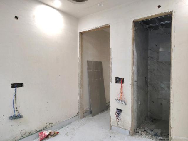 2 BHK Apartment in Rajpur Khurd Village for resale New Delhi. The reference number is 20330649