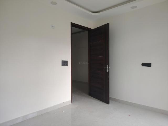2 BHK Apartment in Chhattarpur for resale New Delhi. The reference number is 20360641