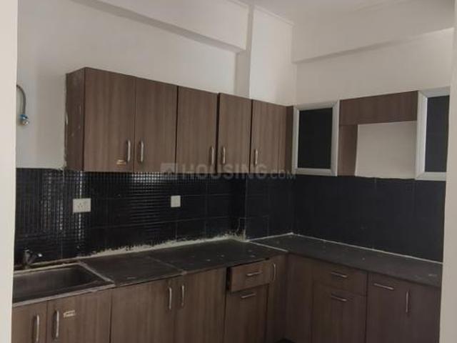 2 BHK Apartment in Chi V for rent Greater Noida. The reference number is 20270800