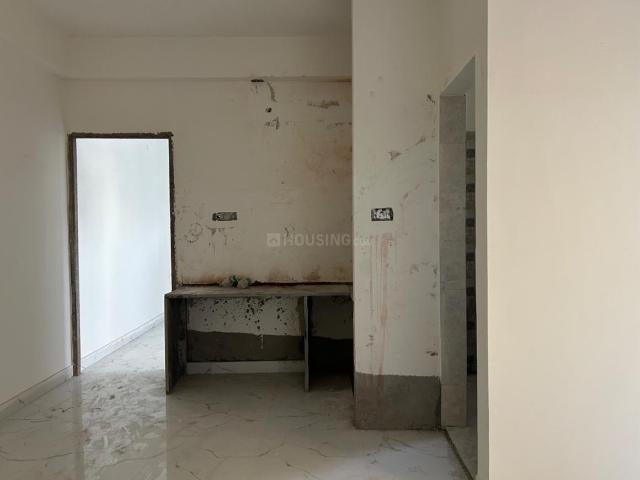 2 BHK Apartment in Chinar Park for resale Kolkata. The reference number is 13297356