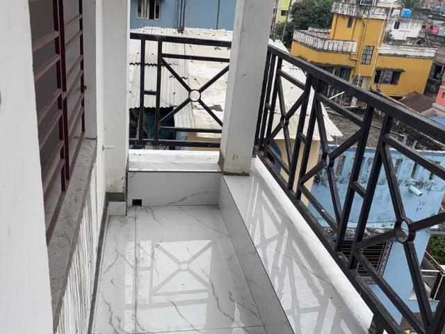 2 BHK Apartment in Chinar Park for resale Kolkata. The reference number is 20924454