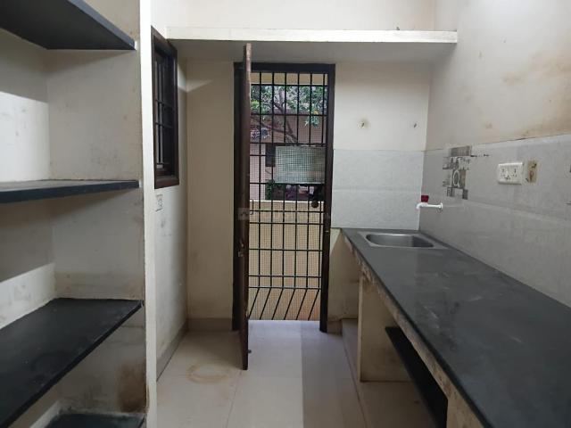 2 BHK Apartment in Choolaimedu for rent Chennai. The reference number is 20424075