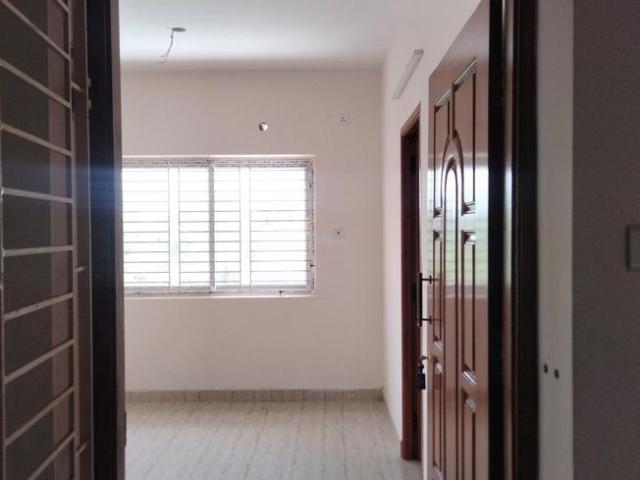 2 BHK Apartment in Cholambedu for resale Chennai west. The reference number is 14712744