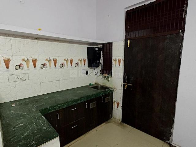 2 BHK Apartment in Chowk for rent Lucknow. The reference number is 15721923