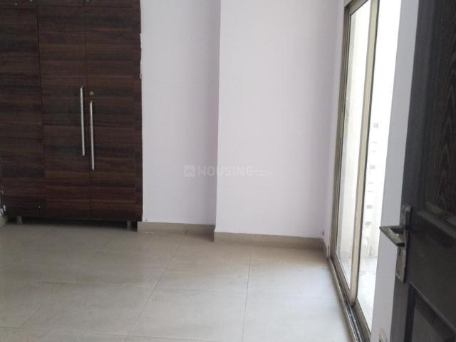 2 BHK Apartment in Crossings Republik for rent Ghaziabad. The reference number is 19985518